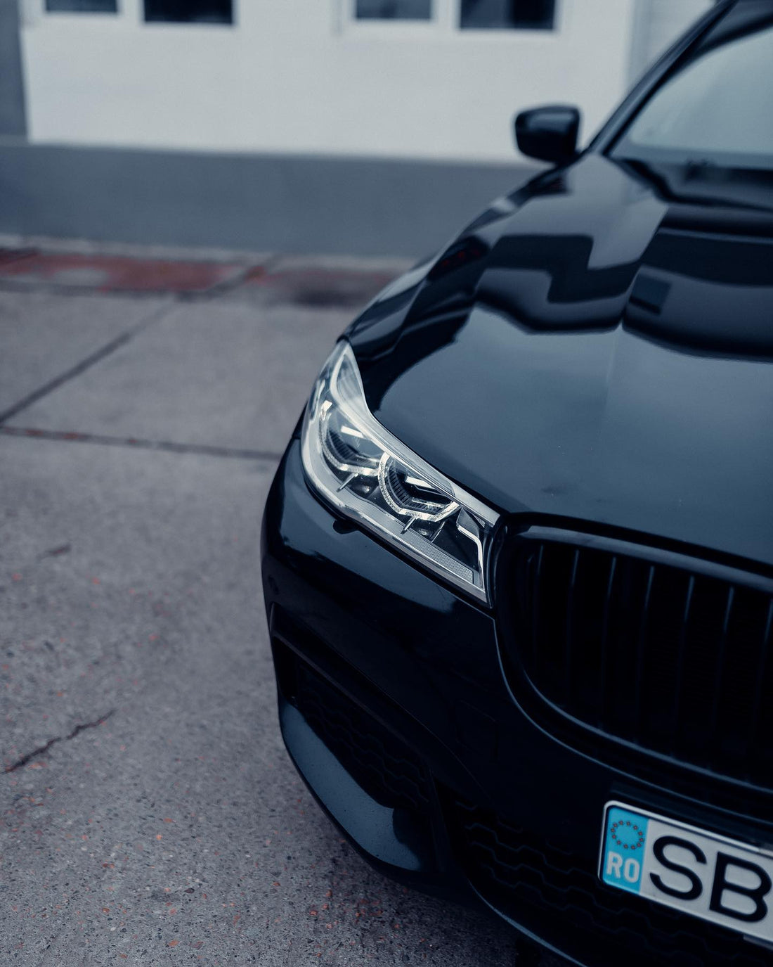 Cum menții protecția ceramică aplicată pe mașină – ghid de la experții din Sibiu